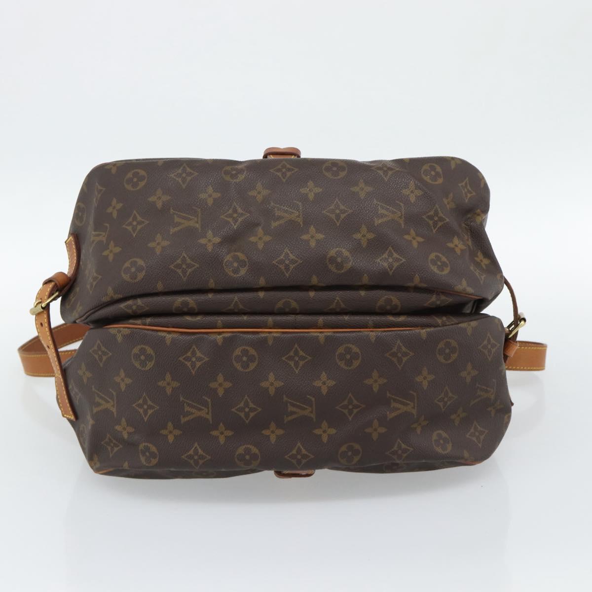 LOUIS VUITTON Monogram Saumur 35 Shoulder Bag M42254 LV Auth ka5161