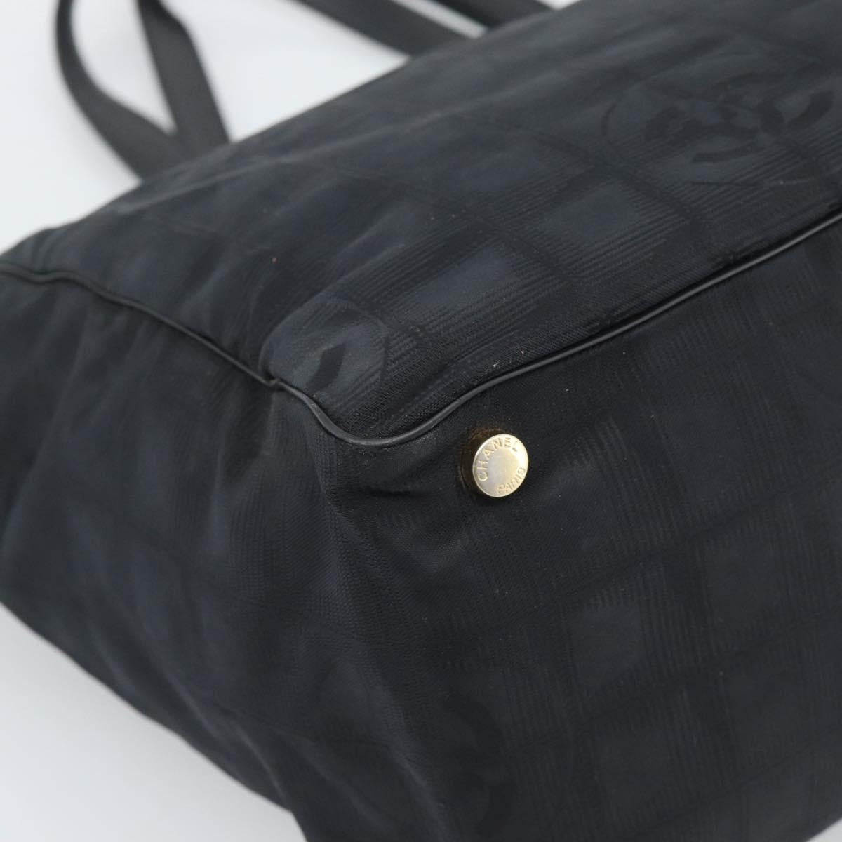 CHANEL New Travel Line Tote Bag Nylon Black CC Auth ka5162