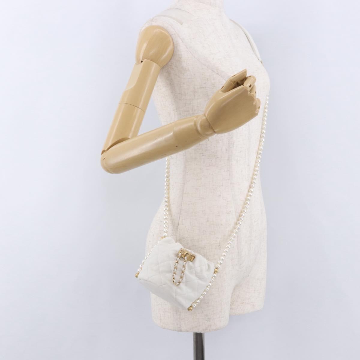 CHANEL Matelasse Chain Shoulder Bag Lamb Skin White Gold CC Auth ka5241M