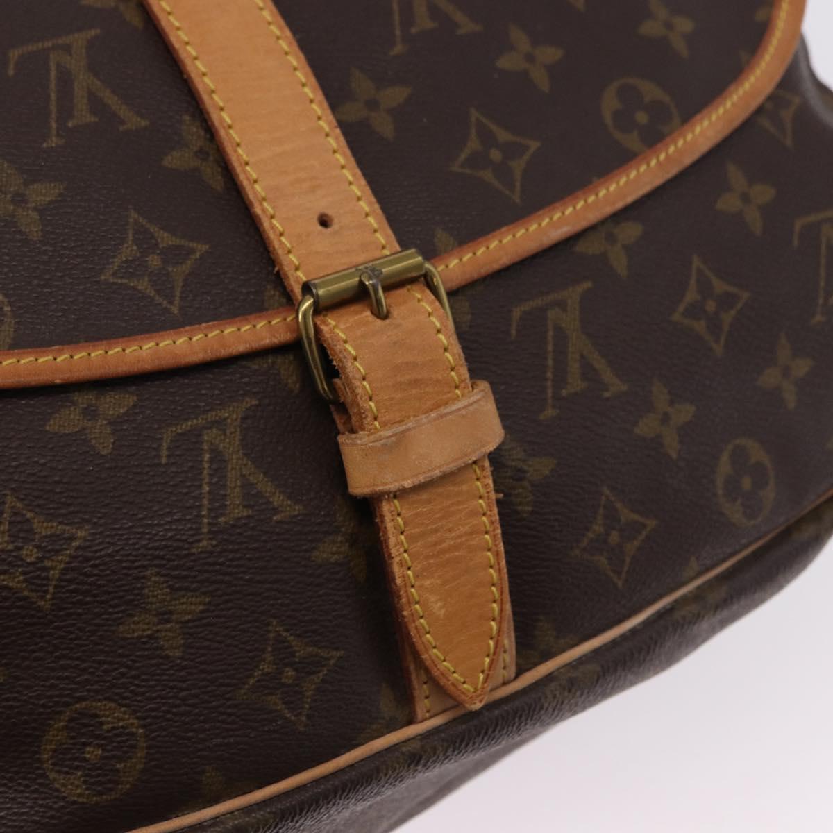 LOUIS VUITTON Monogram Saumur 35 Shoulder Bag M42254 LV Auth ka5302