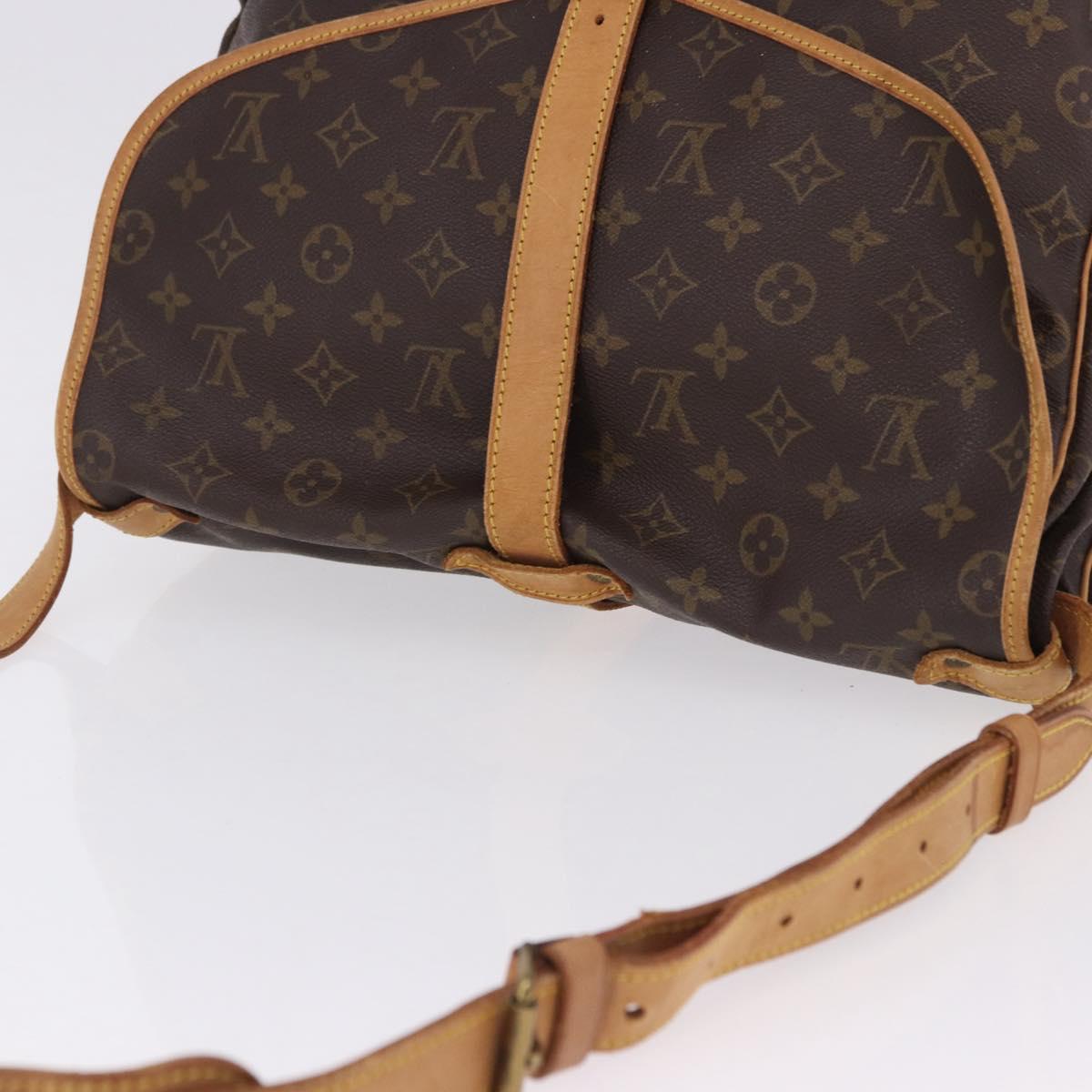 LOUIS VUITTON Monogram Saumur 35 Shoulder Bag M42254 LV Auth ka5302