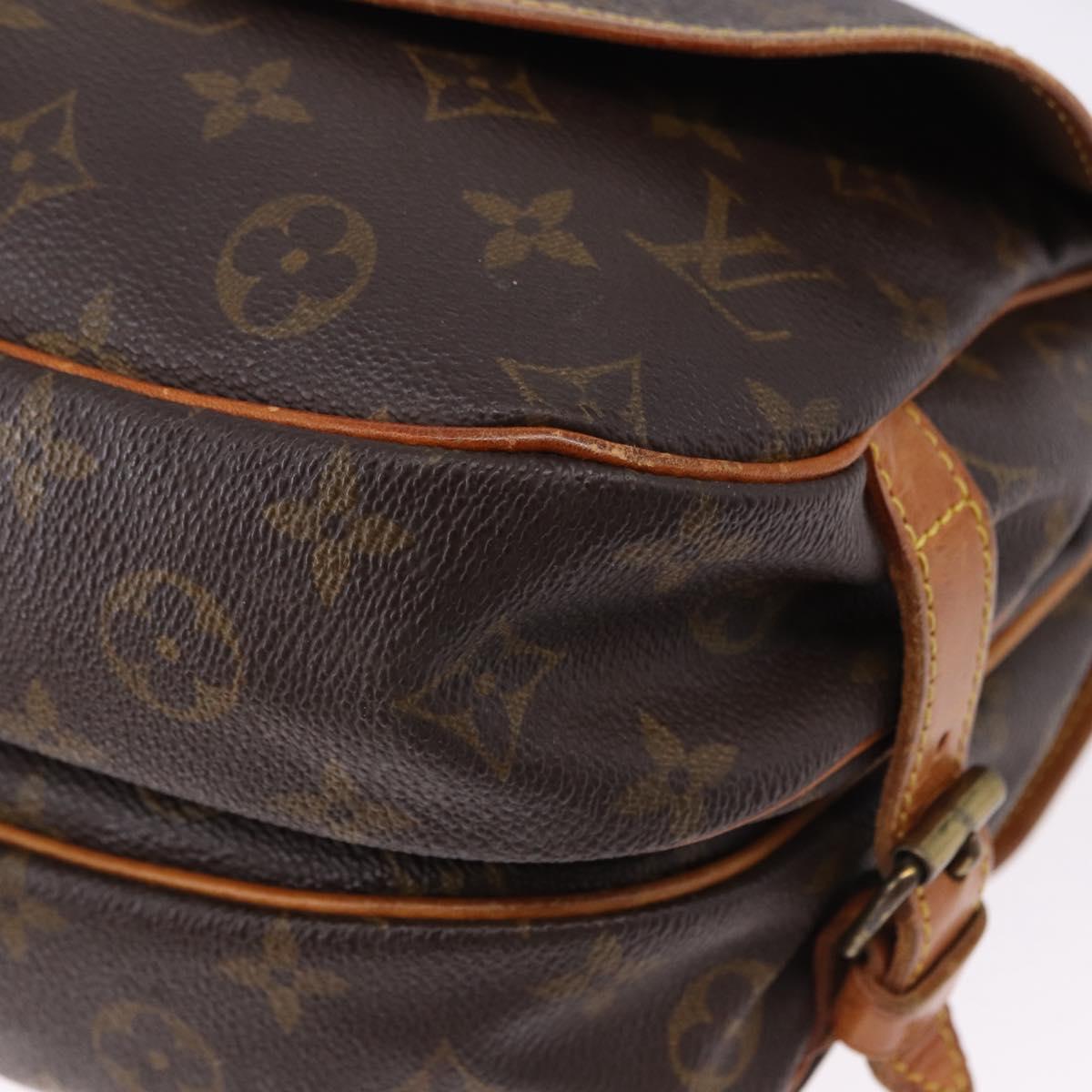 LOUIS VUITTON Monogram Saumur 30 Shoulder Bag M42256 LV Auth ka5313