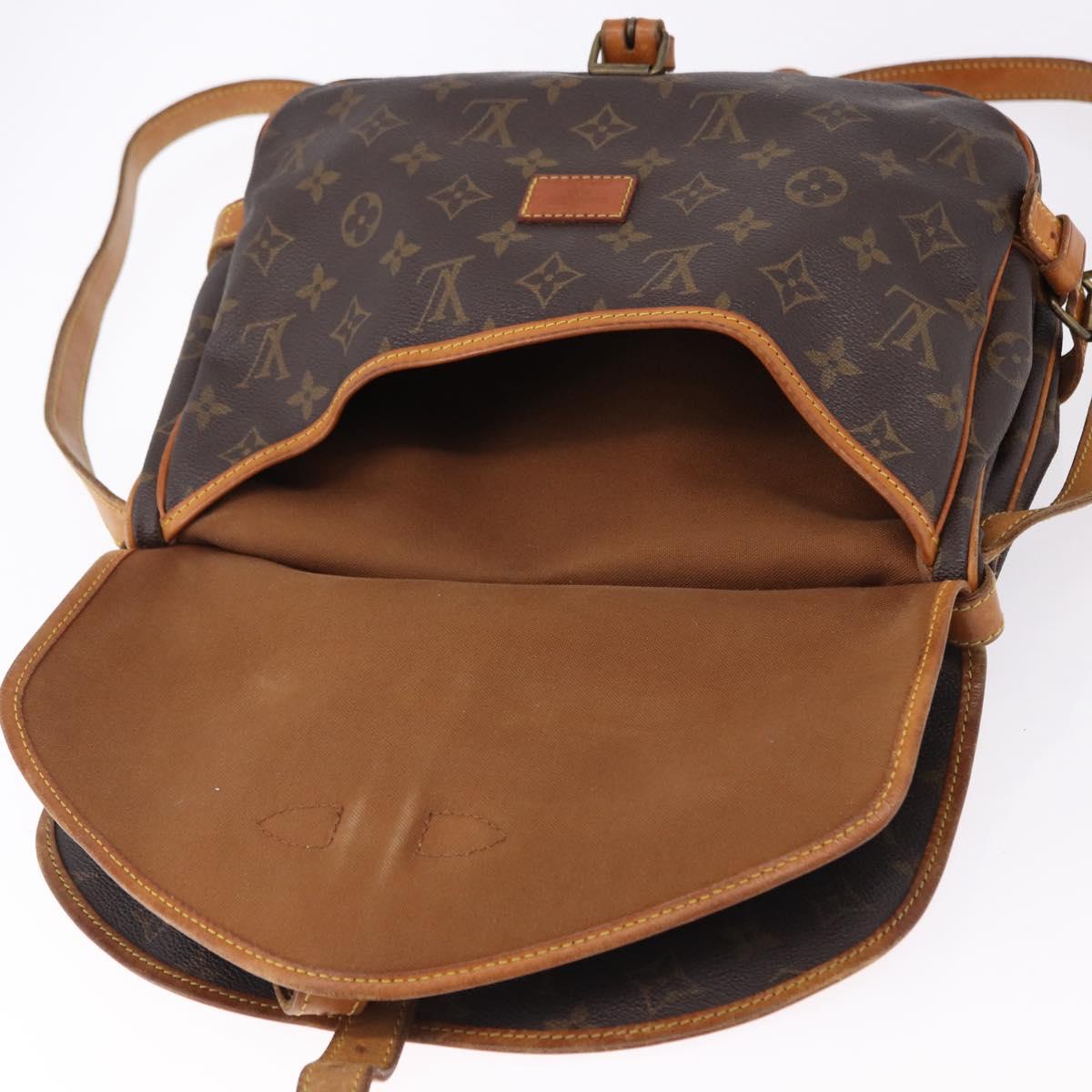 LOUIS VUITTON Monogram Saumur 30 Shoulder Bag M42256 LV Auth ka5313