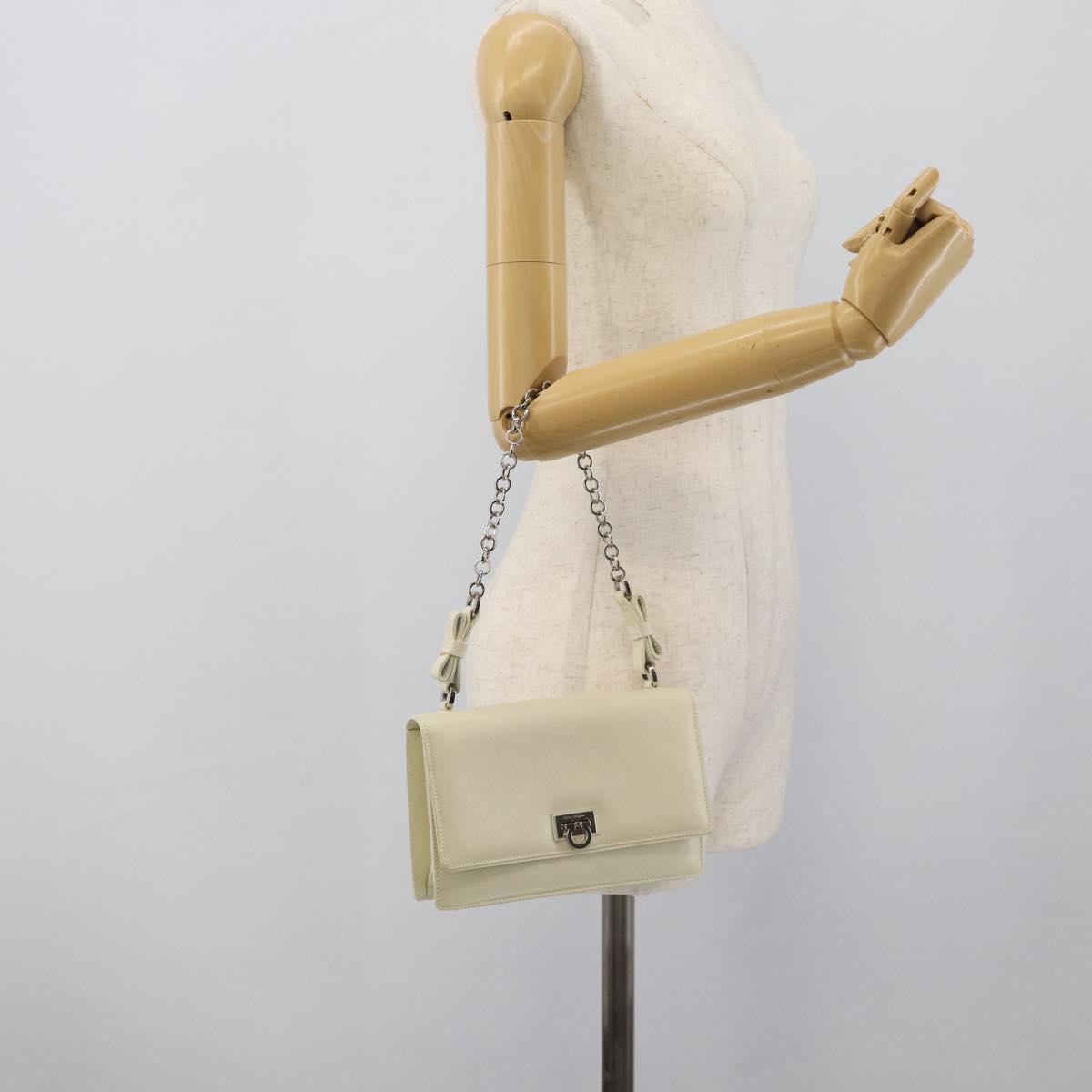 Salvatore Ferragamo Gancini Chain Shoulder Bag Leather Ivory Silver Auth ka5446V