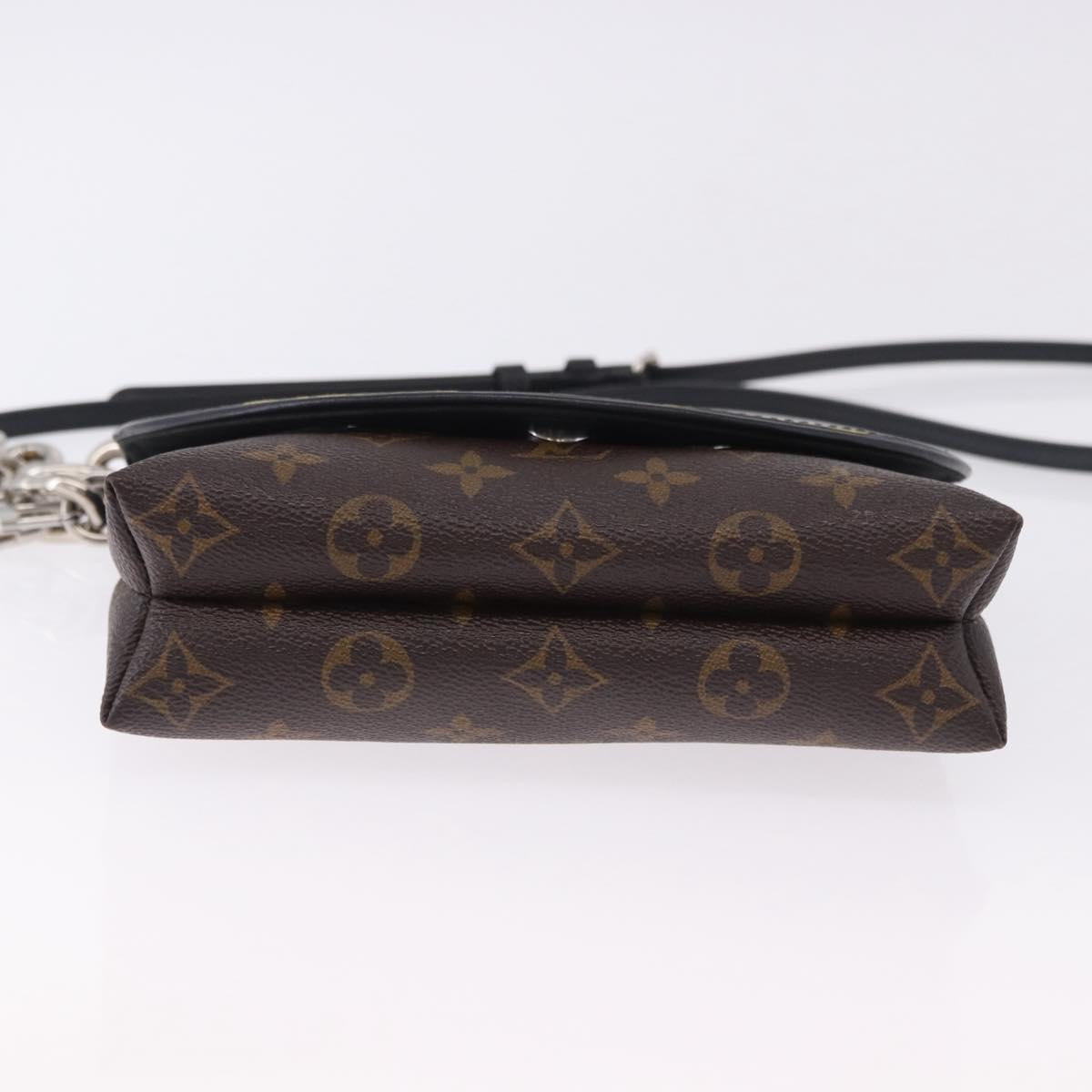 LOUIS VUITTON Yamamoto Kansai Pochette Kabuki Mask M43532 Auth ka5449SAM