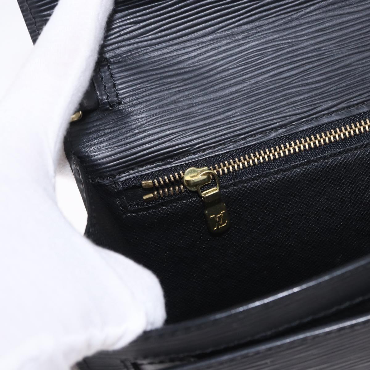 LOUIS VUITTON Epi Sellier Dragonne Clutch Bag Black M52612 LV Auth ka5527