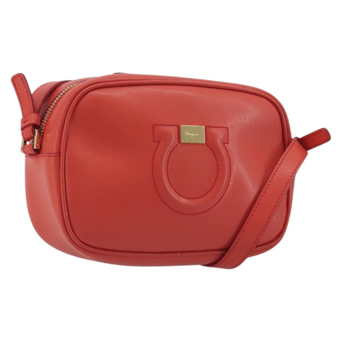 Salvatore Ferragamo Gancini Shoulder Bag Leather Orange Gold Tone Auth ka5544A