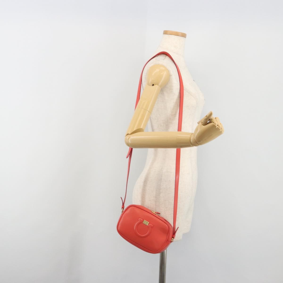 Salvatore Ferragamo Gancini Shoulder Bag Leather Orange Gold Tone Auth ka5544A