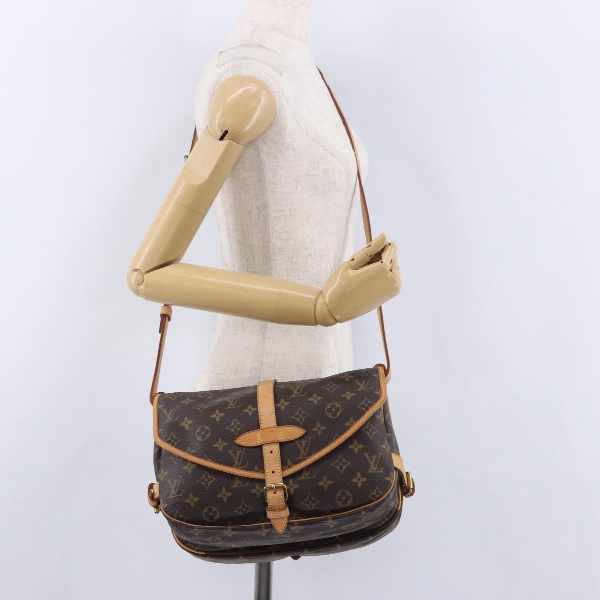 LOUIS VUITTON Monogram Saumur 30 Shoulder Bag M42256 LV Auth ka5588V