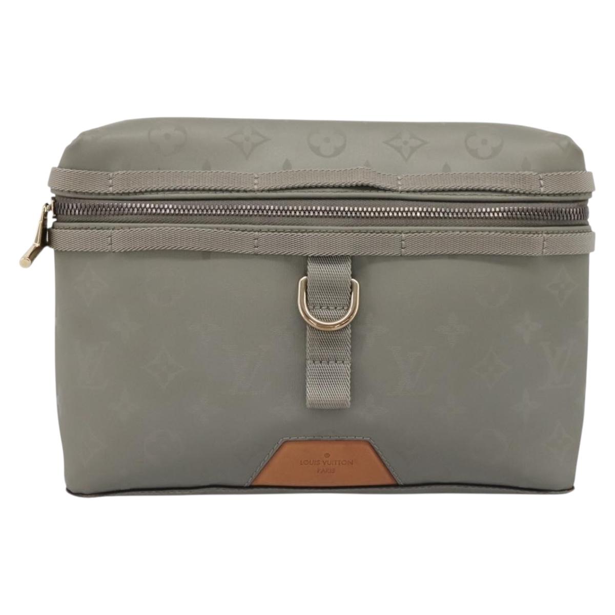 LOUIS VUITTON Monogram Titanium Messenger PM Bag Gray M43889 LV Auth ka5662V