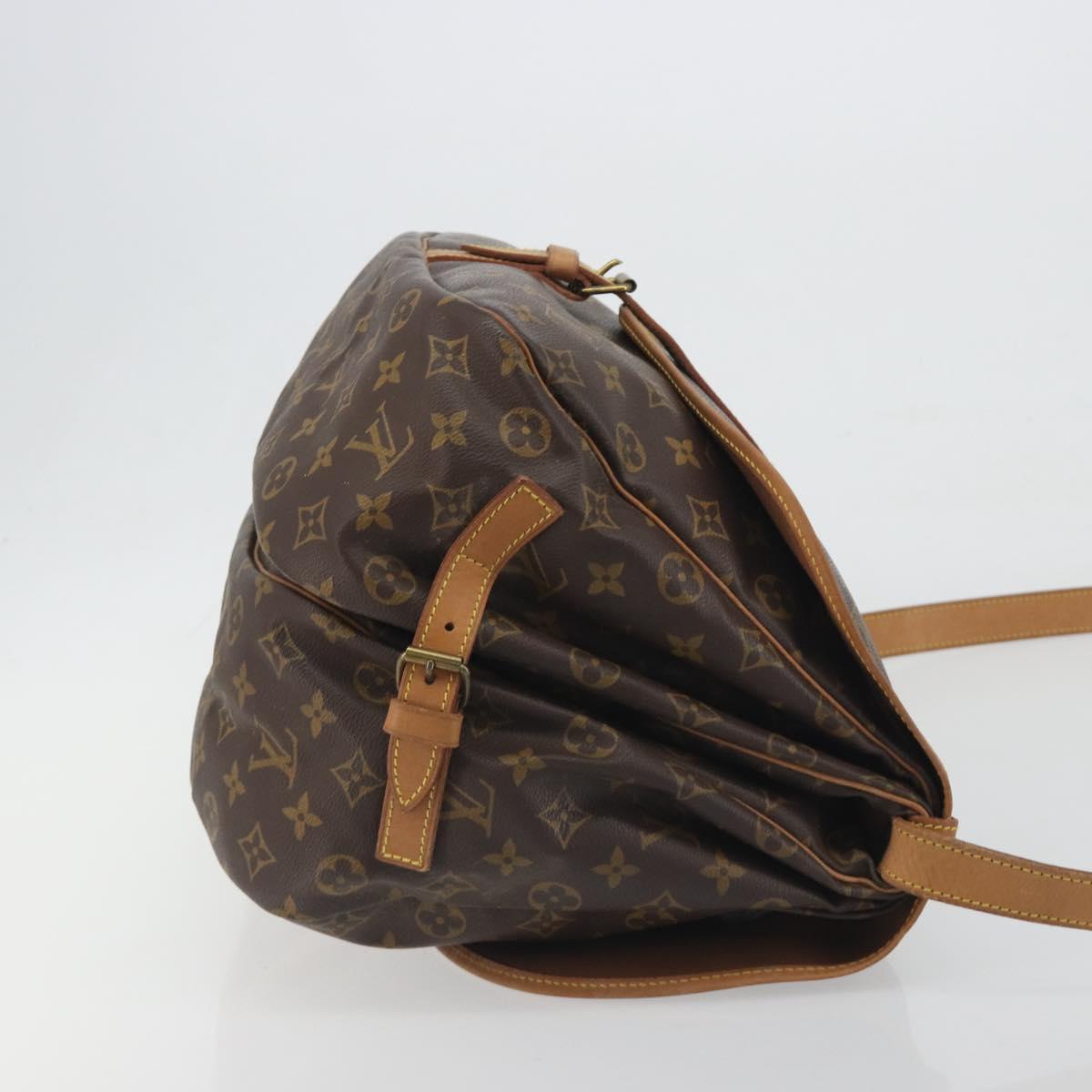 LOUIS VUITTON Monogram Saumur 35 Shoulder Bag M42254 LV Auth ka5729