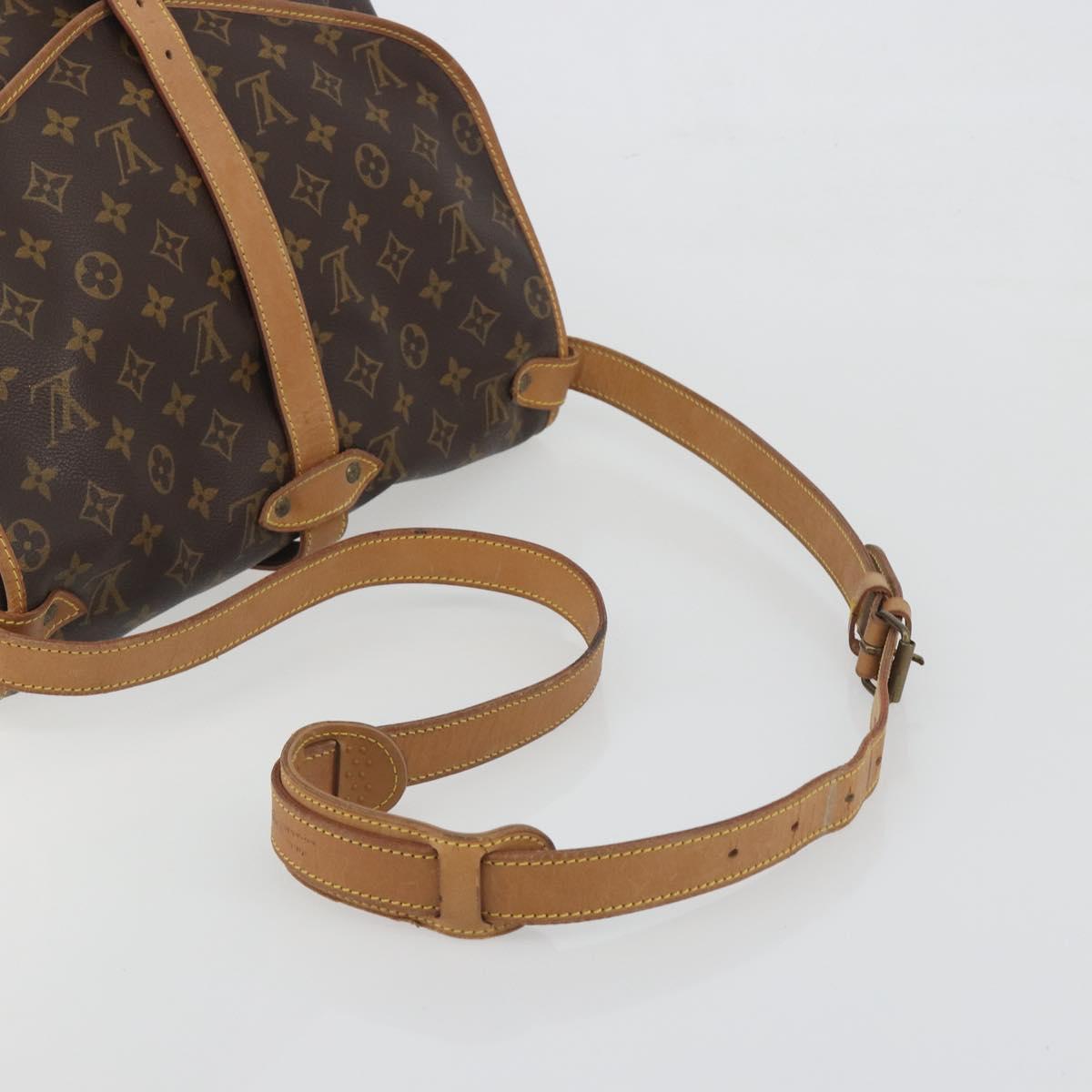LOUIS VUITTON Monogram Saumur 35 Shoulder Bag M42254 LV Auth ka5729