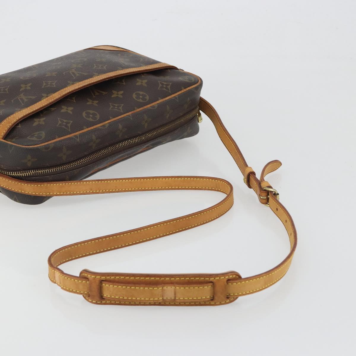 LOUIS VUITTON Monogram Trocadero 30 Shoulder Bag M51272 LV Auth ka5730A