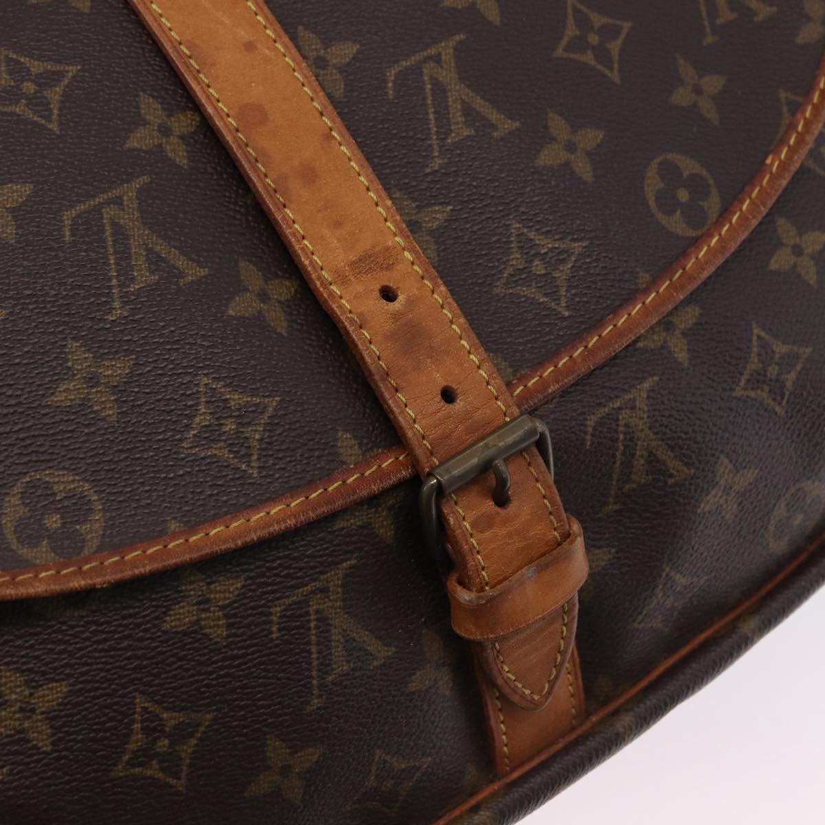 LOUIS VUITTON Monogram Saumur 35 Shoulder Bag M42254 LV Auth ka5756