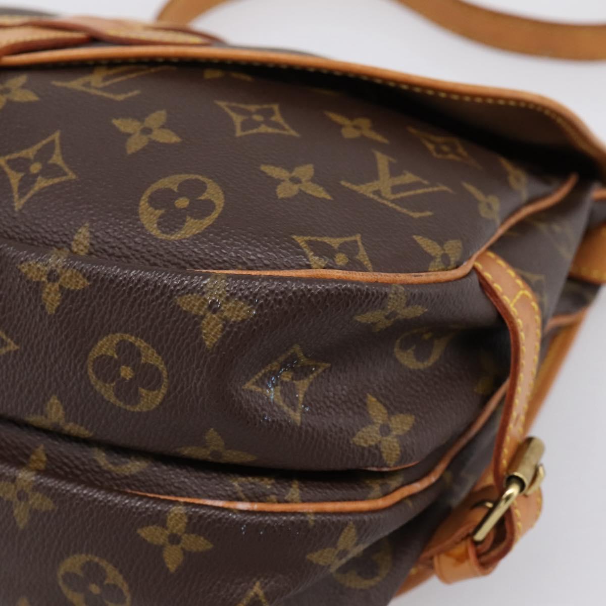 LOUIS VUITTON Monogram Saumur 30 Shoulder Bag M42256 LV Auth ka5757A
