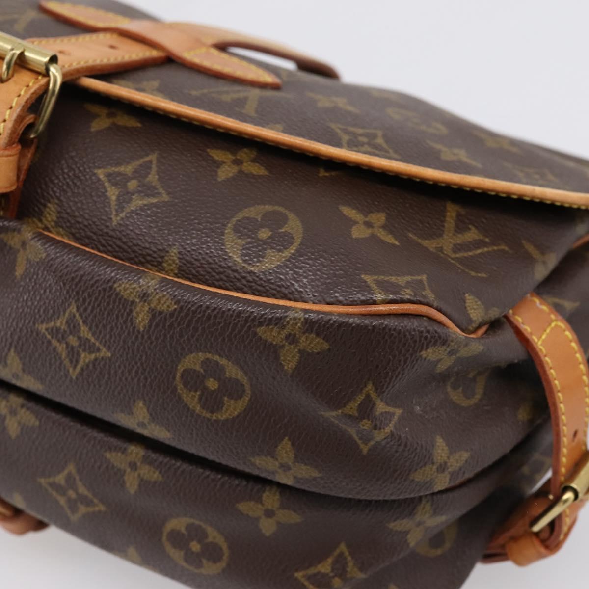 LOUIS VUITTON Monogram Saumur 30 Shoulder Bag M42256 LV Auth ka5757A