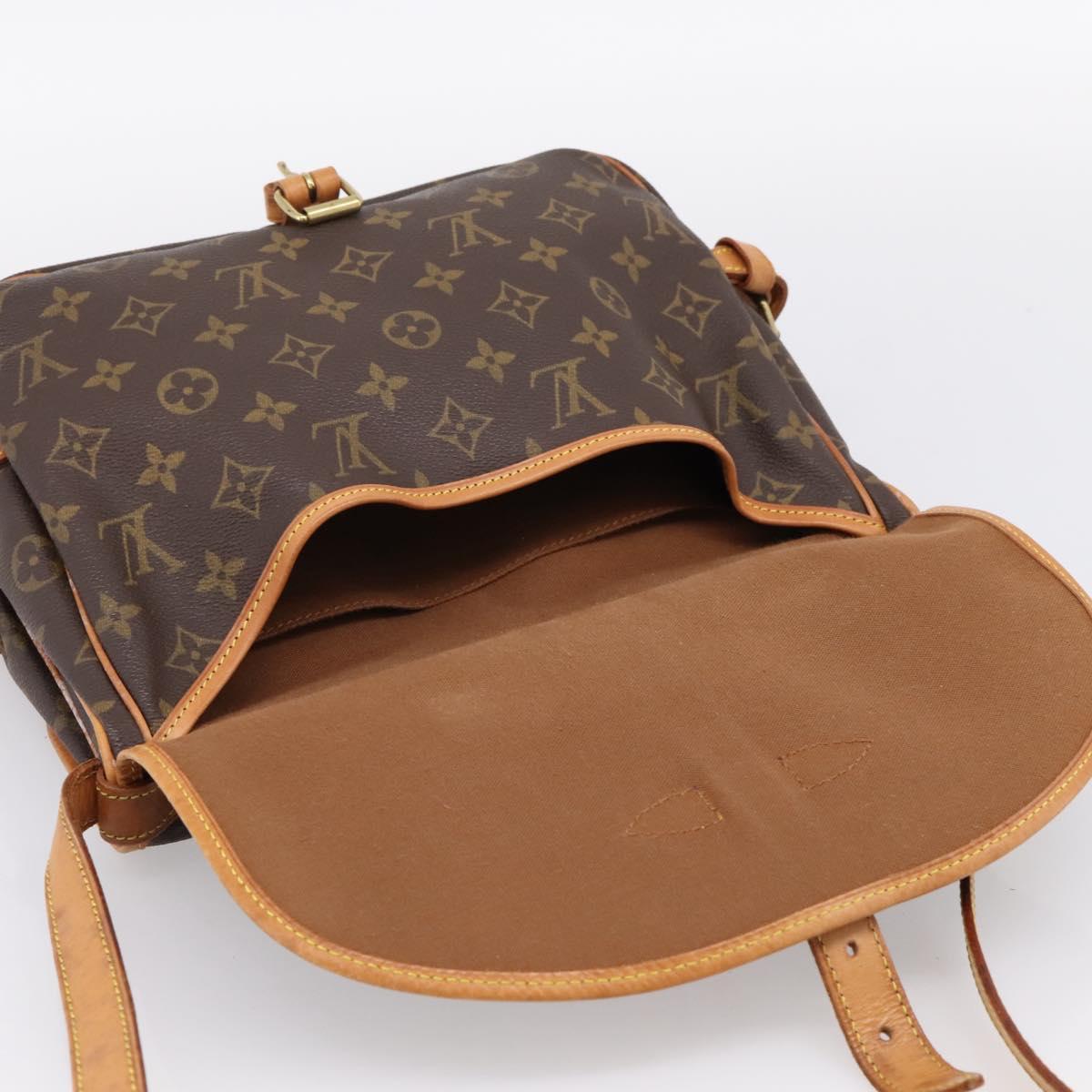 LOUIS VUITTON Monogram Saumur 30 Shoulder Bag M42256 LV Auth ka5757A