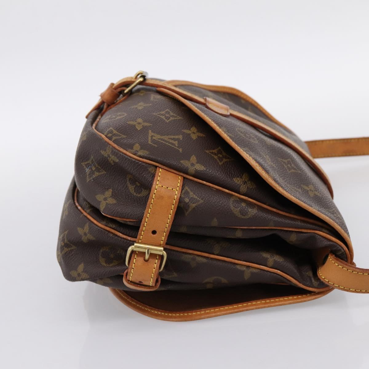 LOUIS VUITTON Monogram Saumur 30 Shoulder Bag M42256 LV Auth ka5757A