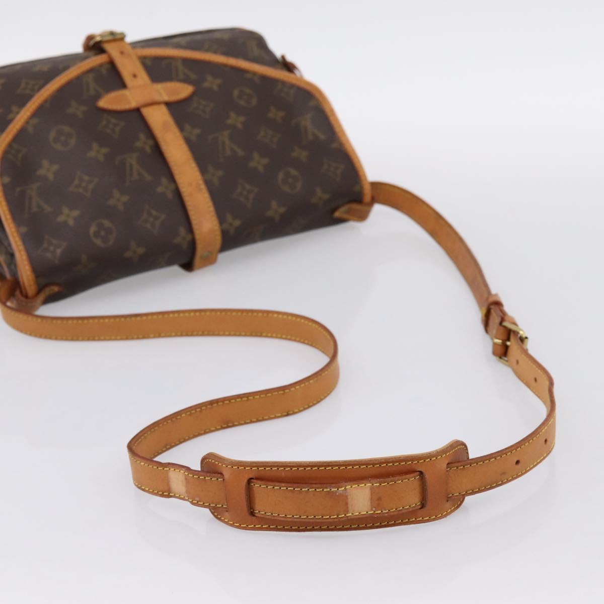 LOUIS VUITTON Monogram Saumur 30 Shoulder Bag M42256 LV Auth ka5757A