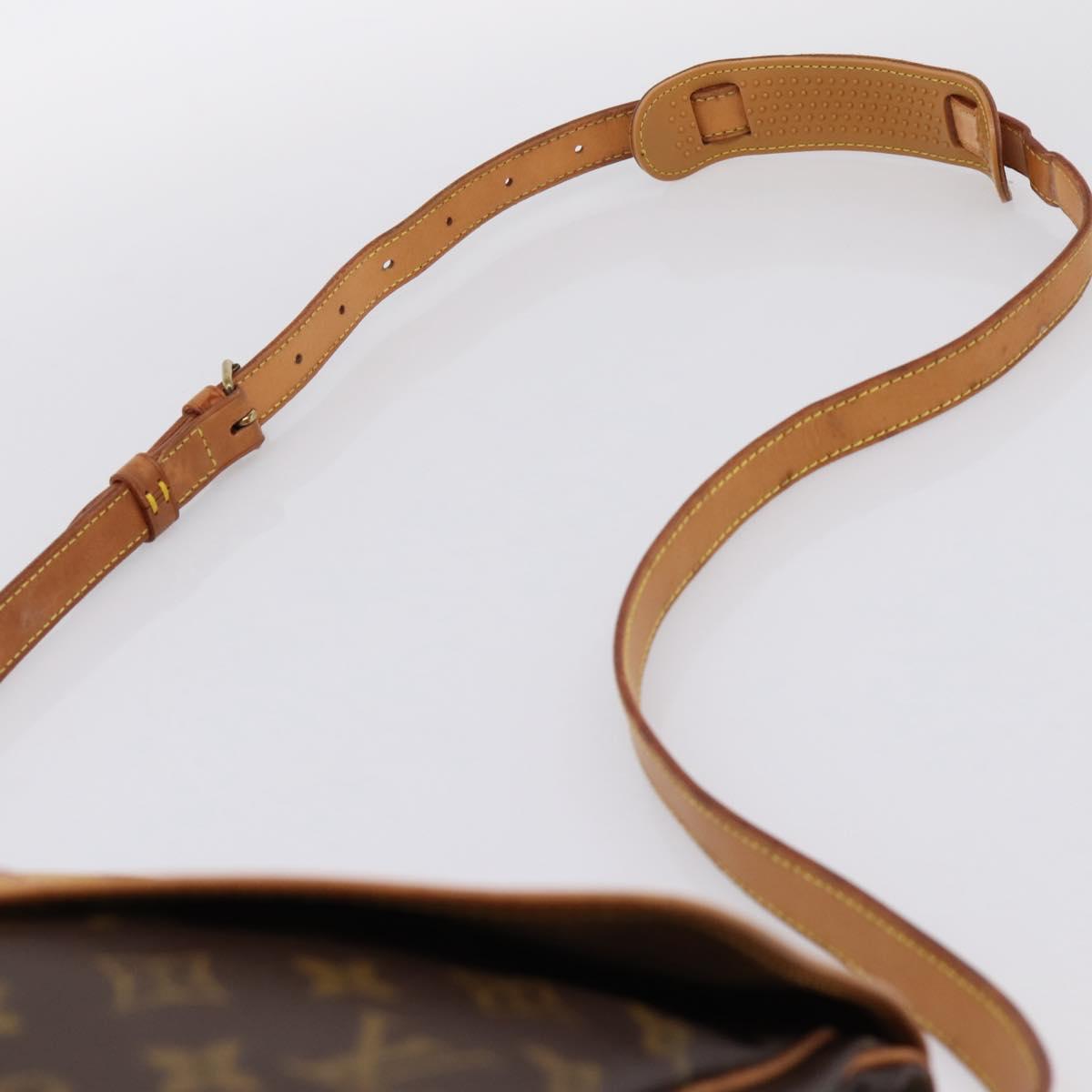 LOUIS VUITTON Monogram Saumur 30 Shoulder Bag M42256 LV Auth ka5757A
