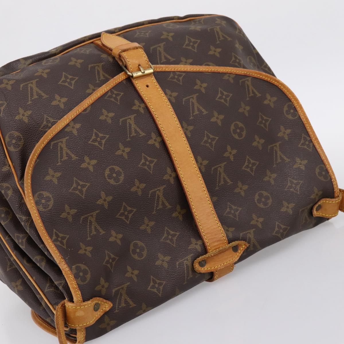 LOUIS VUITTON Monogram Saumur 35 Shoulder Bag M42254 LV Auth ka5862