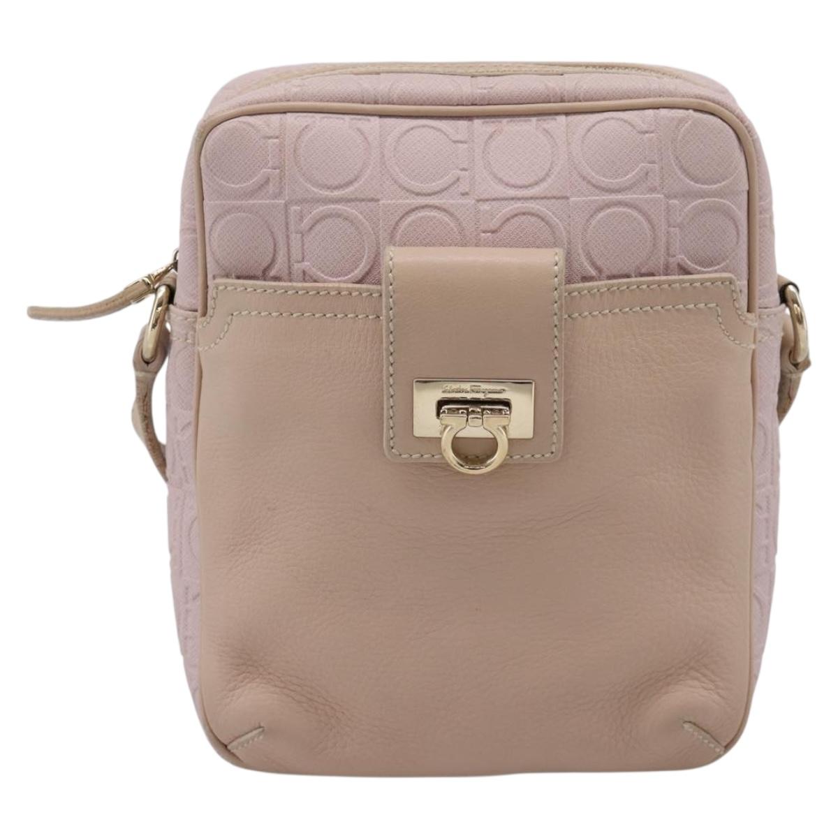 Salvatore Ferragamo Gancini Shoulder Bag Leather Pink Gold Auth ka5915A