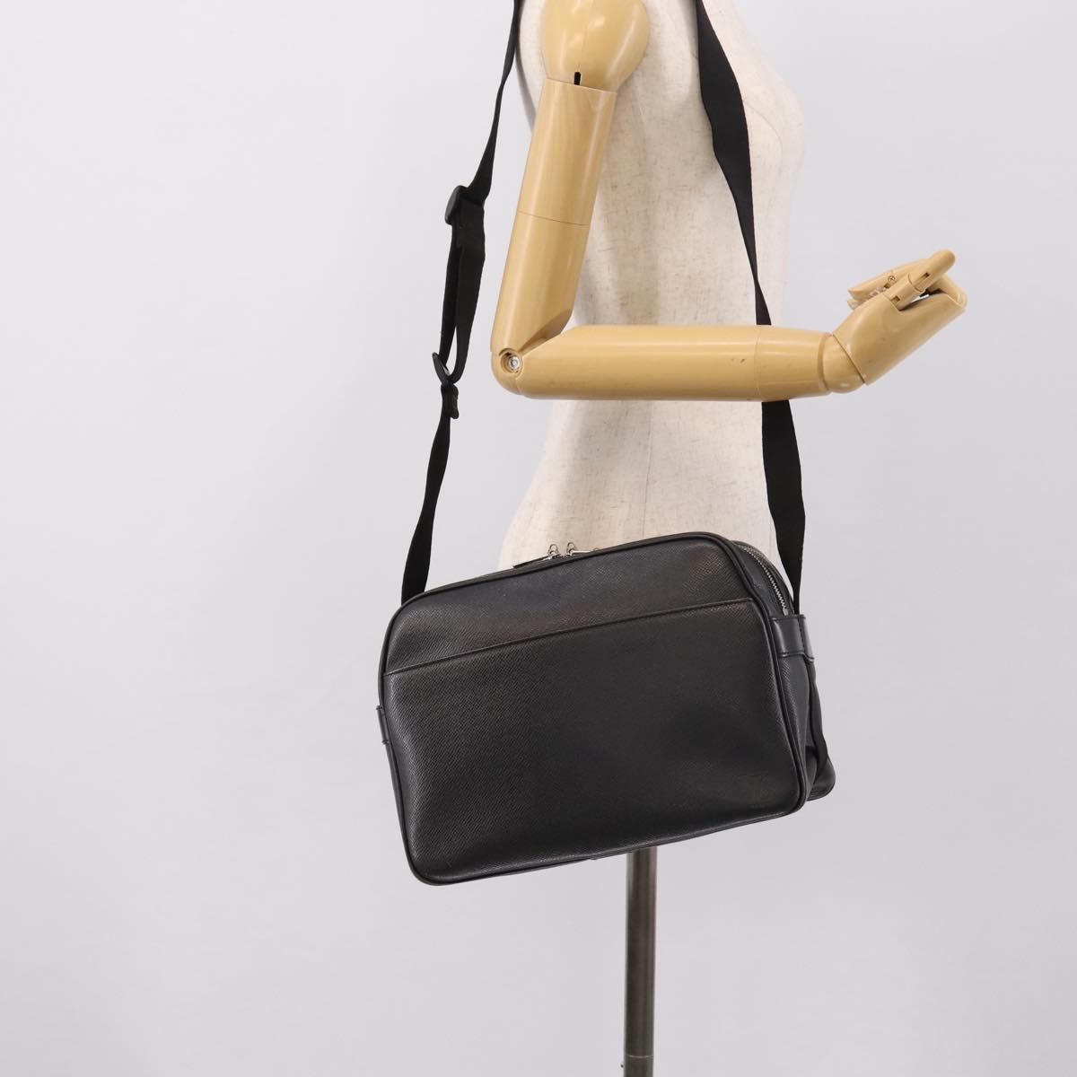 LOUIS VUITTON Taiga Reporter PM Shoulder Bag Ardoise M30152 LV Auth ka5933