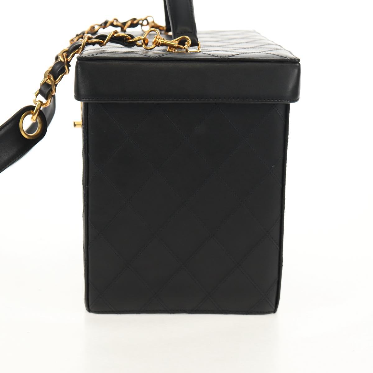 CHANEL Bicolore Vanity Hand Bag Lamb Skin Black Gold CC Auth ka597V