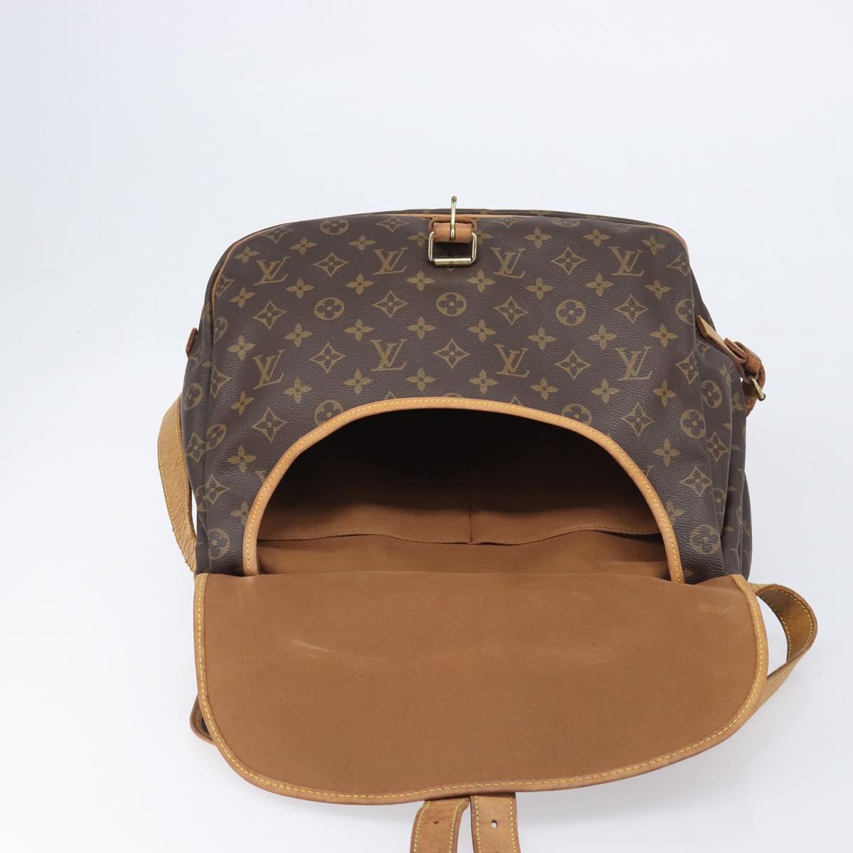 LOUIS VUITTON Monogram Saumur 35 Shoulder Bag M42254 LV Auth ka6011