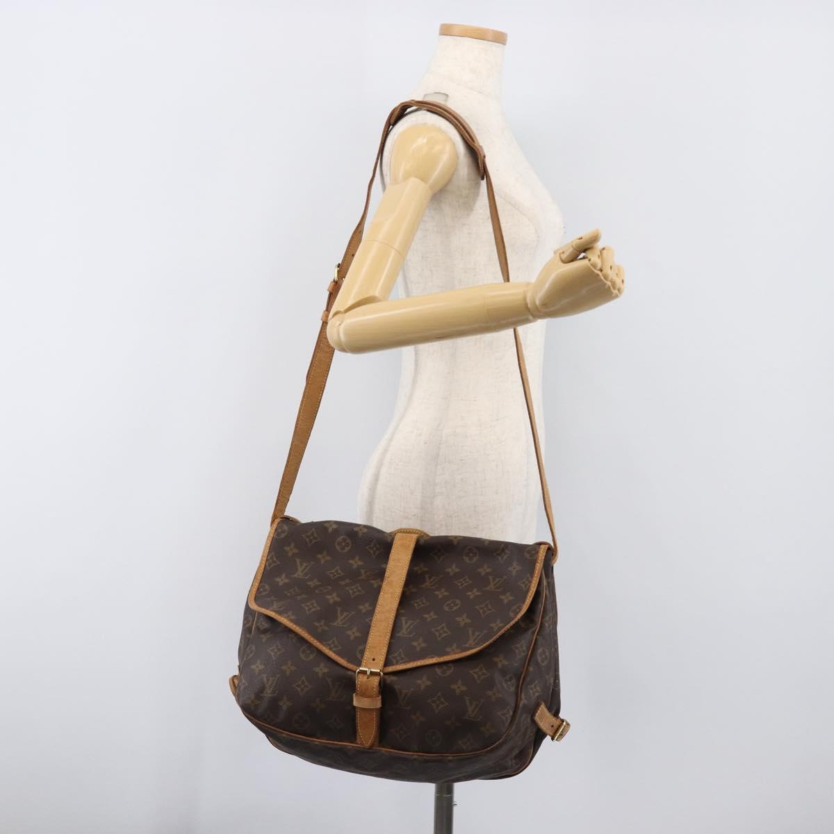 LOUIS VUITTON Monogram Saumur 35 Shoulder Bag M42254 LV Auth ka6011