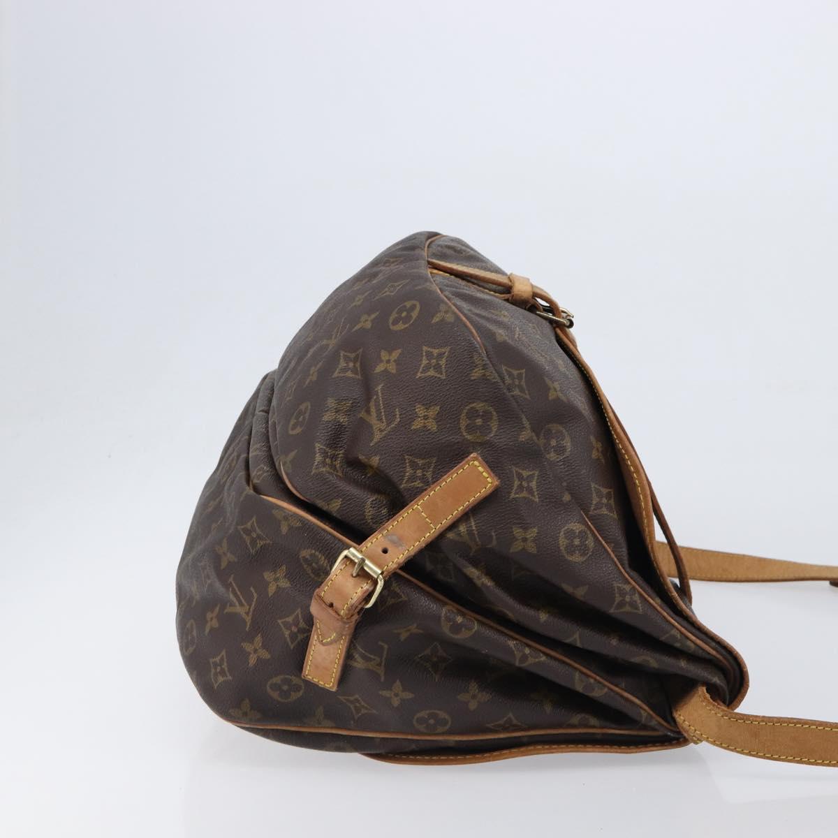 LOUIS VUITTON Monogram Saumur 35 Shoulder Bag M42254 LV Auth ka6011