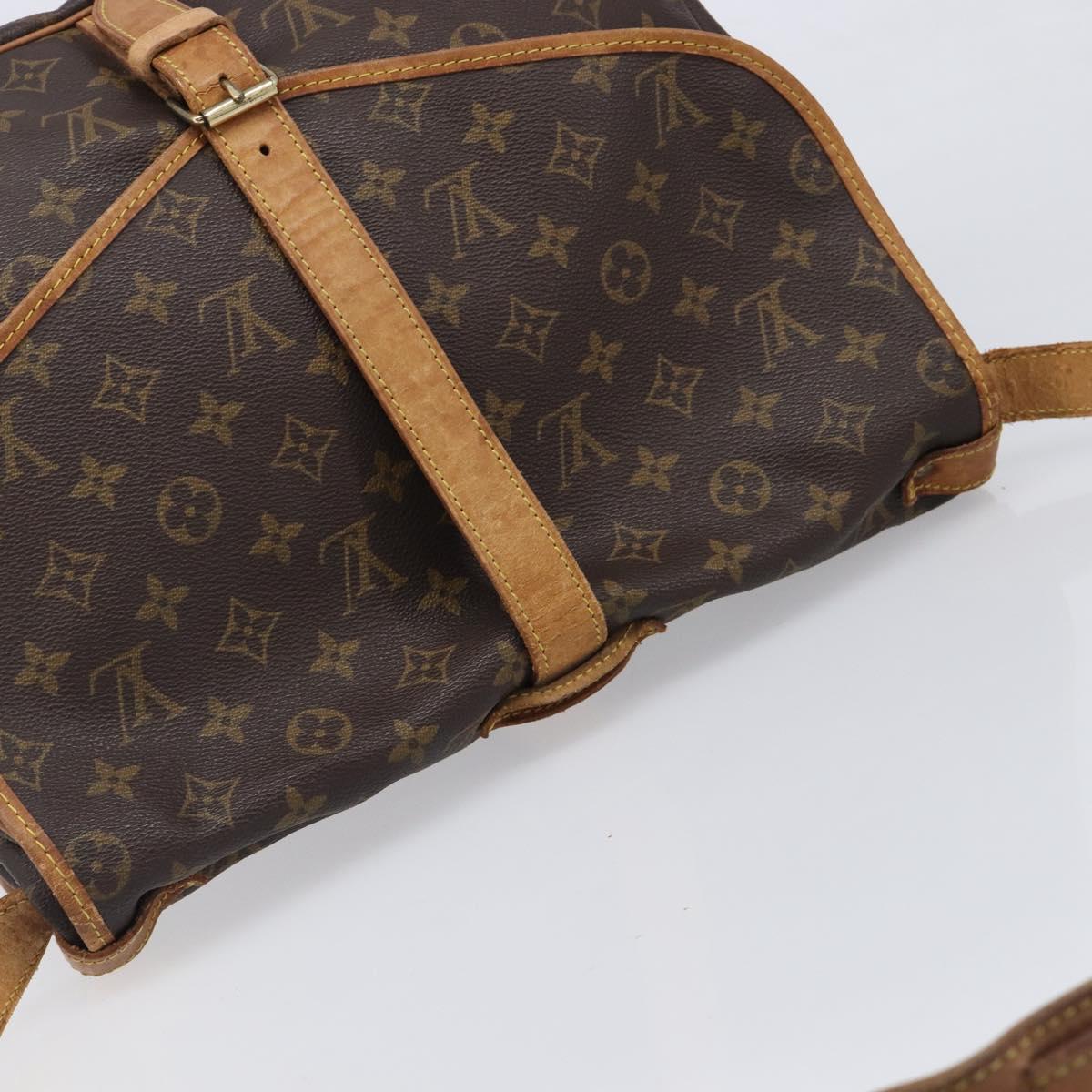 LOUIS VUITTON Monogram Saumur 35 Shoulder Bag M42254 LV Auth ka6011