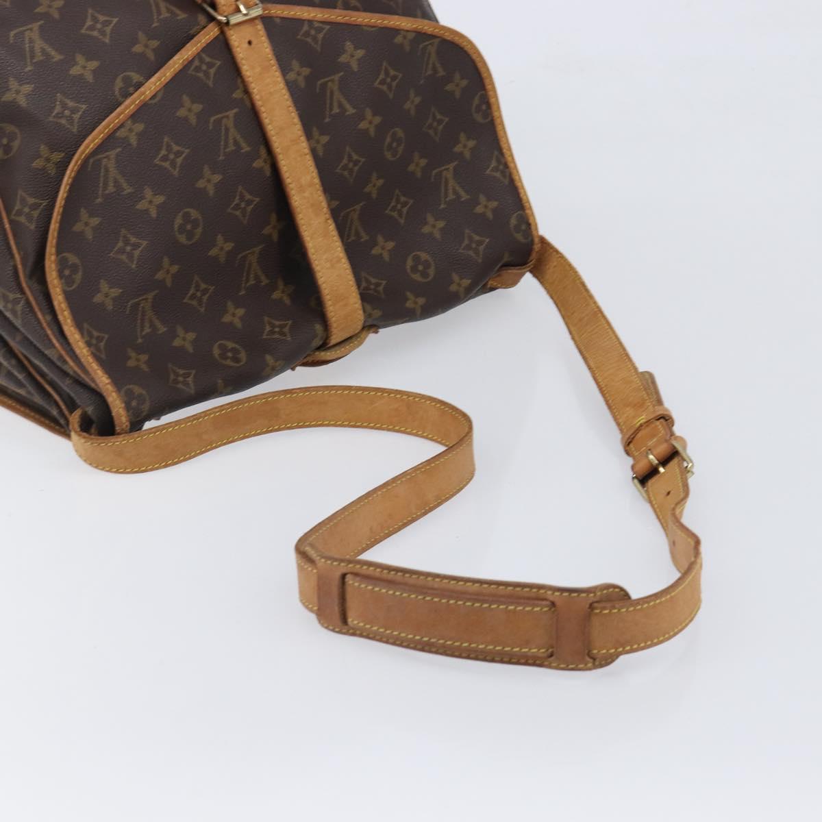 LOUIS VUITTON Monogram Saumur 35 Shoulder Bag M42254 LV Auth ka6011