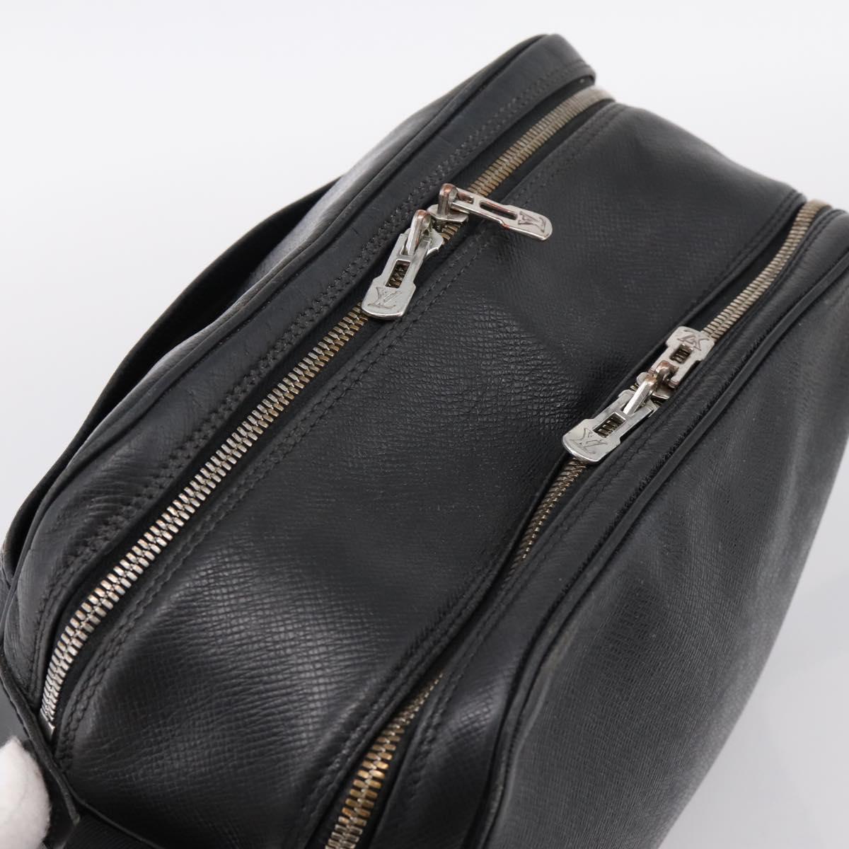 LOUIS VUITTON Taiga Reporter PM Shoulder Bag Ardoise M30152 LV Auth ka6020