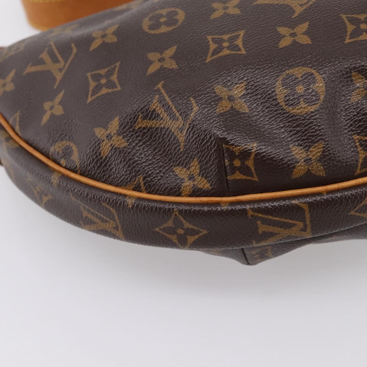 LOUIS VUITTON Monogram Croissant MM Shoulder Bag M51512 LV Auth ka6168V