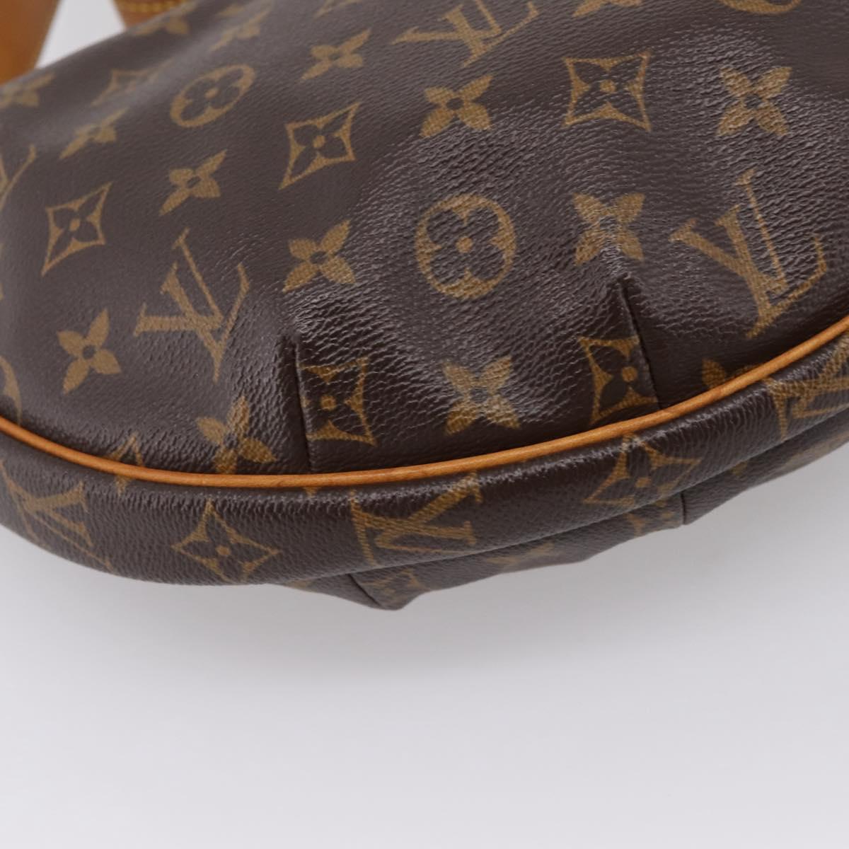 LOUIS VUITTON Monogram Croissant MM Shoulder Bag M51512 LV Auth ka6168V