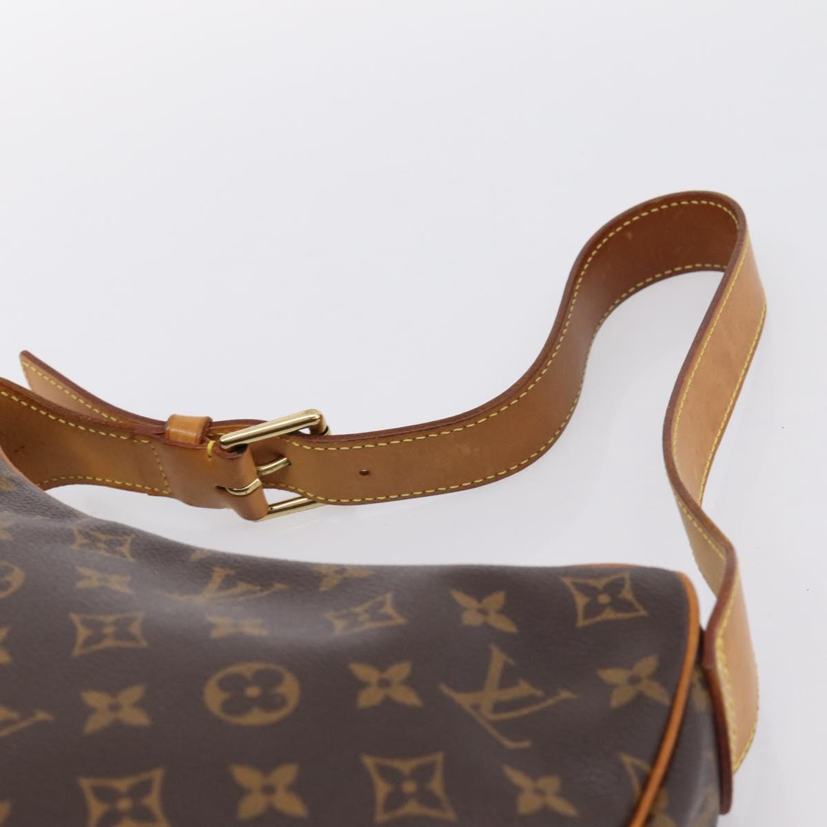 LOUIS VUITTON Monogram Croissant MM Shoulder Bag M51512 LV Auth ka6168V