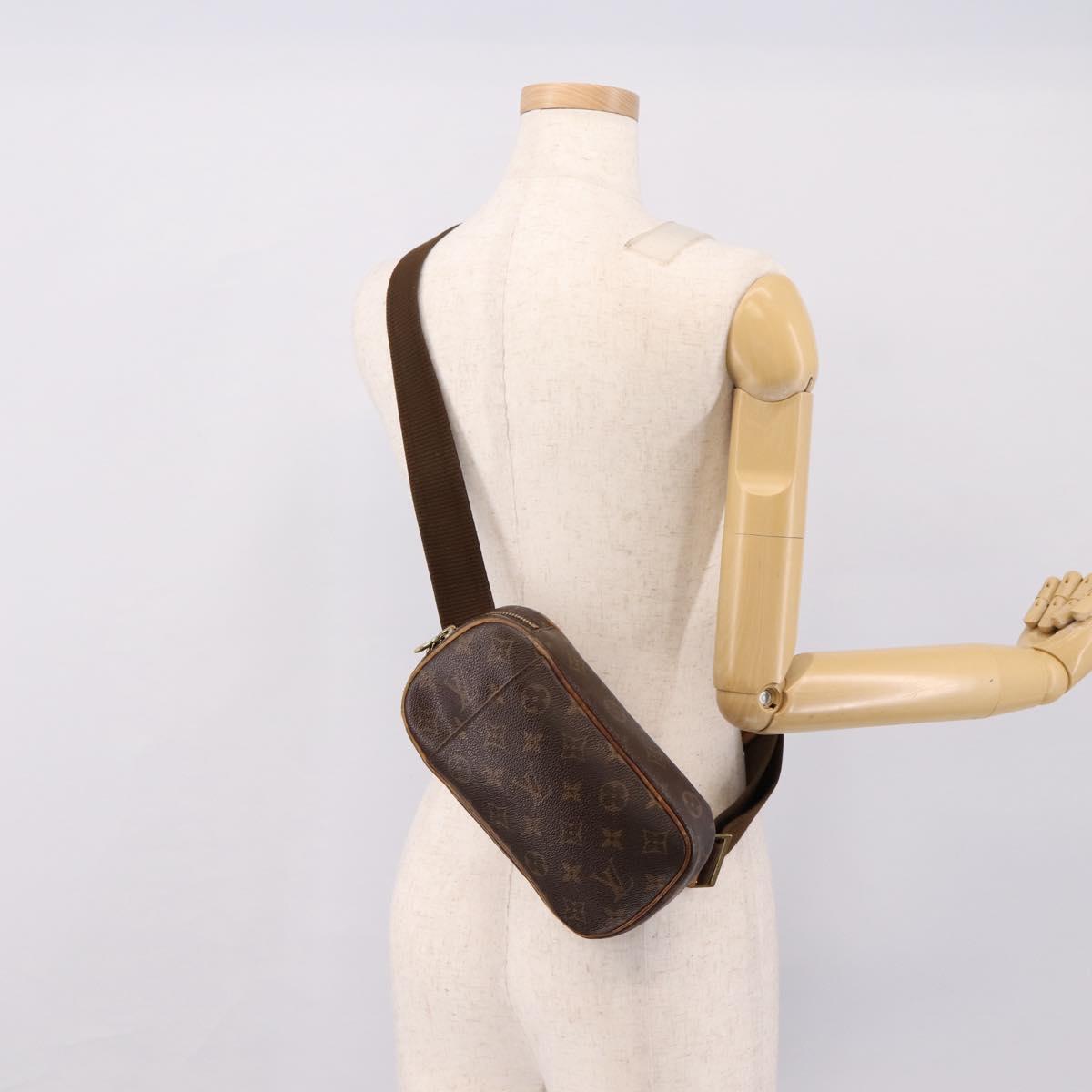 LOUIS VUITTON Monogram Pochette Gange Shoulder Bag M51870 LV Auth ka6235