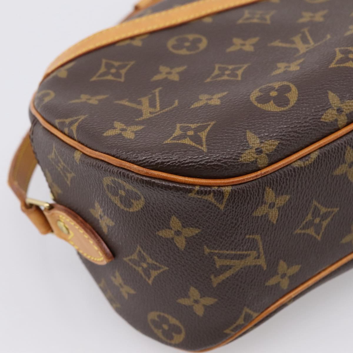 LOUIS VUITTON Monogram Blois Shoulder Bag M51221 LV Auth ka6293V