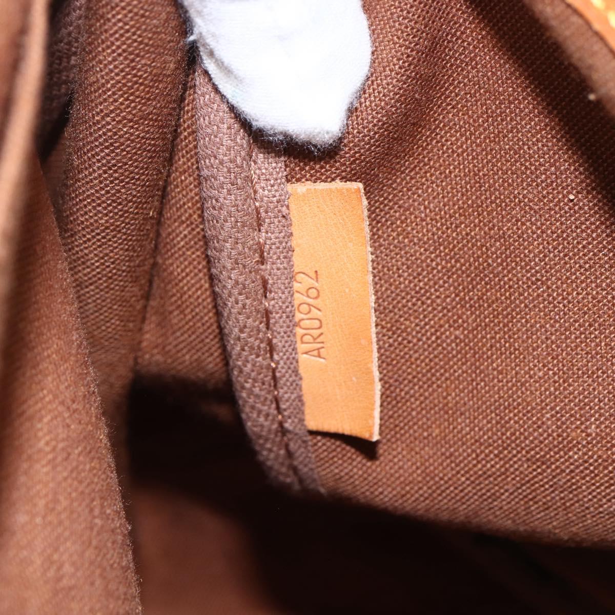 LOUIS VUITTON Monogram Saumur 35 Shoulder Bag M42254 LV Auth ka635