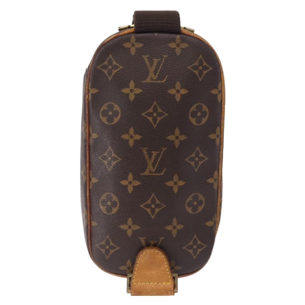 LOUIS VUITTON Monogram Pochette Gange Shoulder Bag M51870 LV Auth ka6355