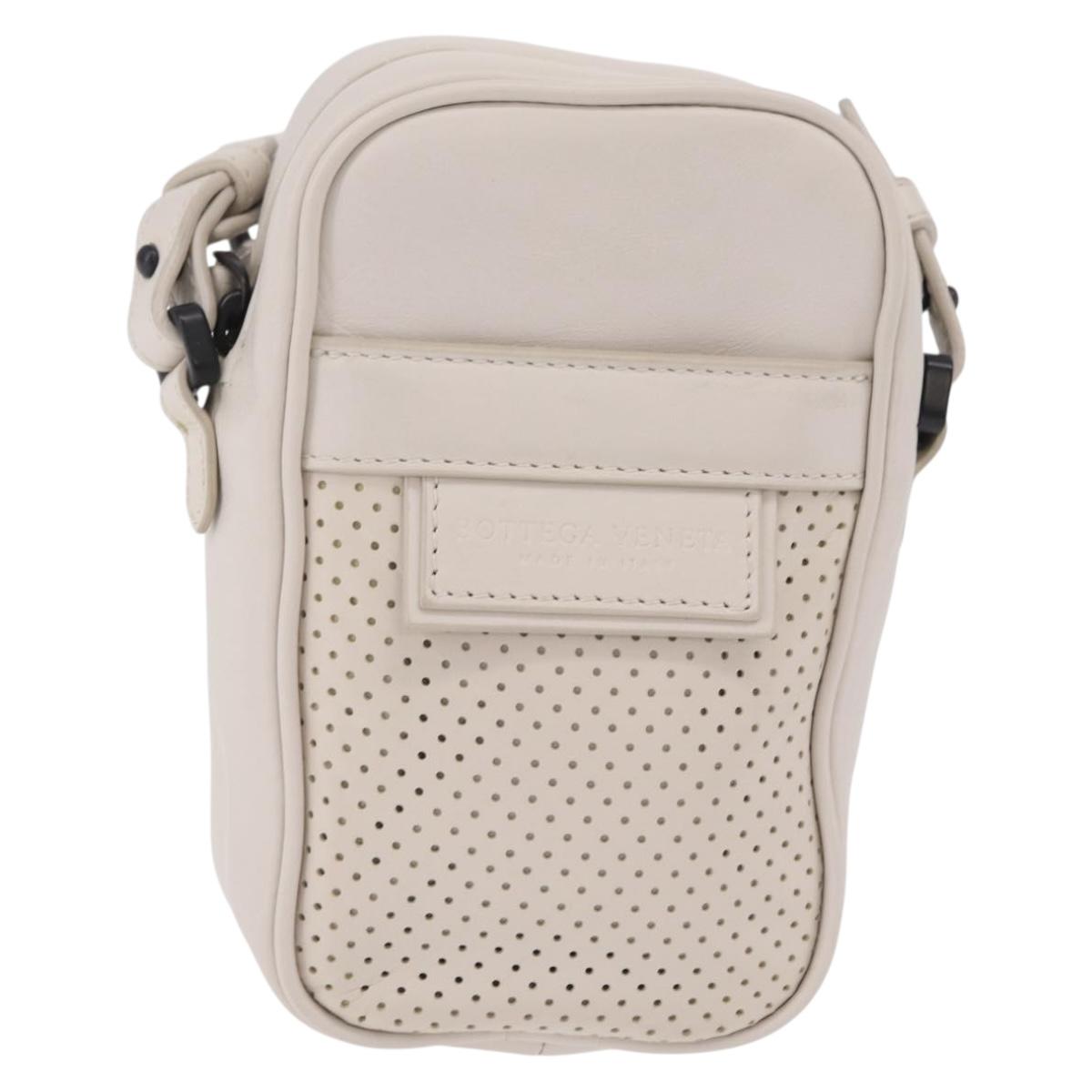 BOTTEGA VENETA Leggero Shoulder Pouch Leather White Auth ka6402