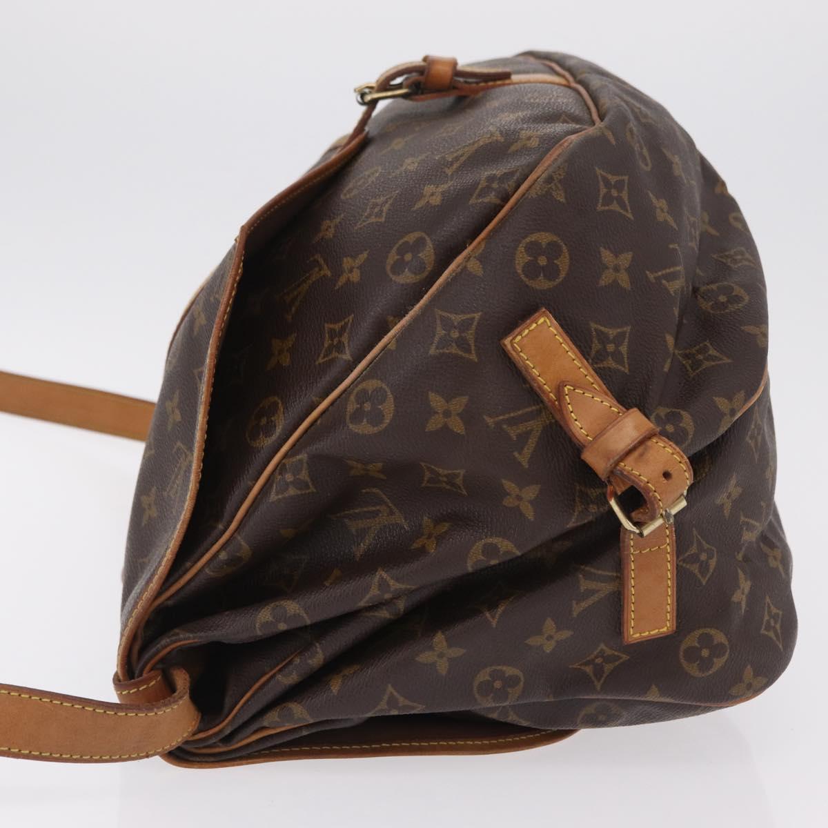LOUIS VUITTON Monogram Saumur 35 Shoulder Bag M42254 LV Auth ka6403