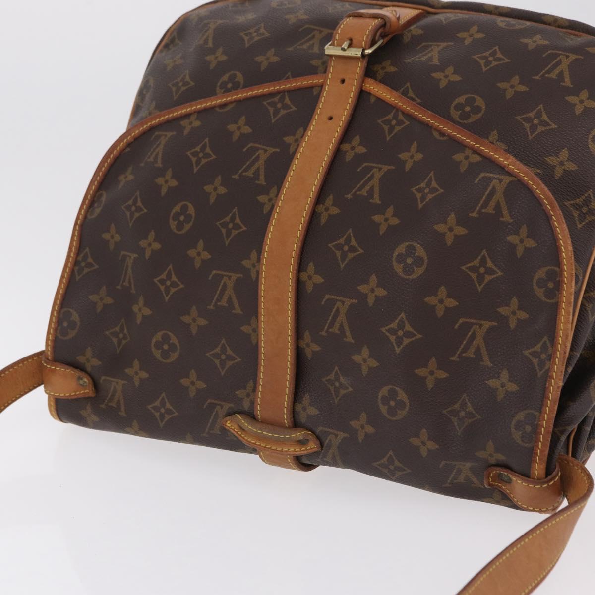 LOUIS VUITTON Monogram Saumur 35 Shoulder Bag M42254 LV Auth ka6403