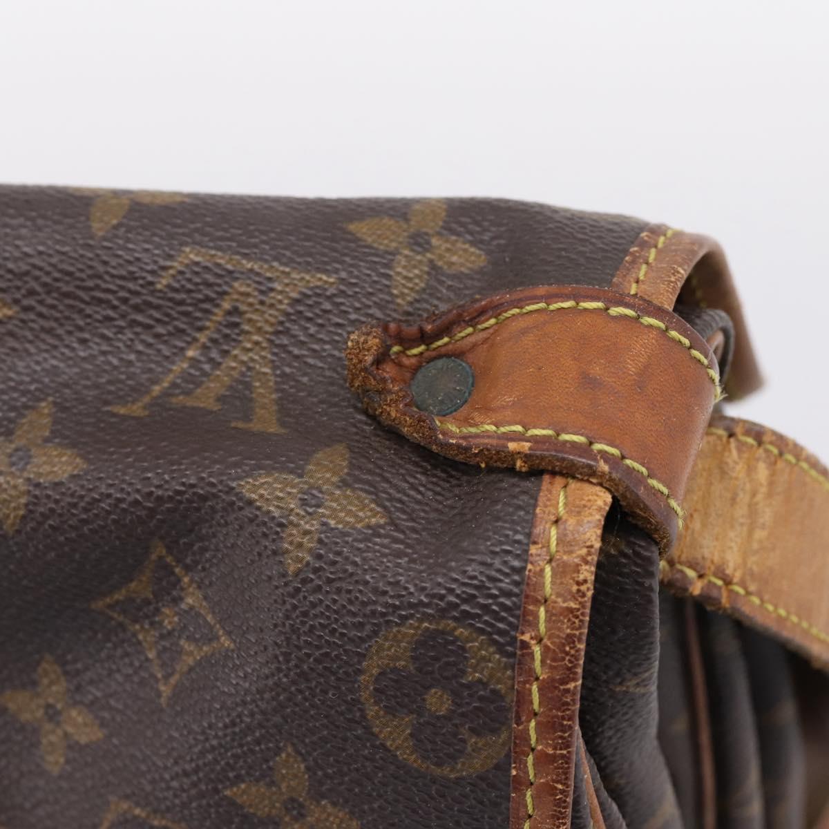 LOUIS VUITTON Monogram Saumur 35 Shoulder Bag M42254 LV Auth ka6513