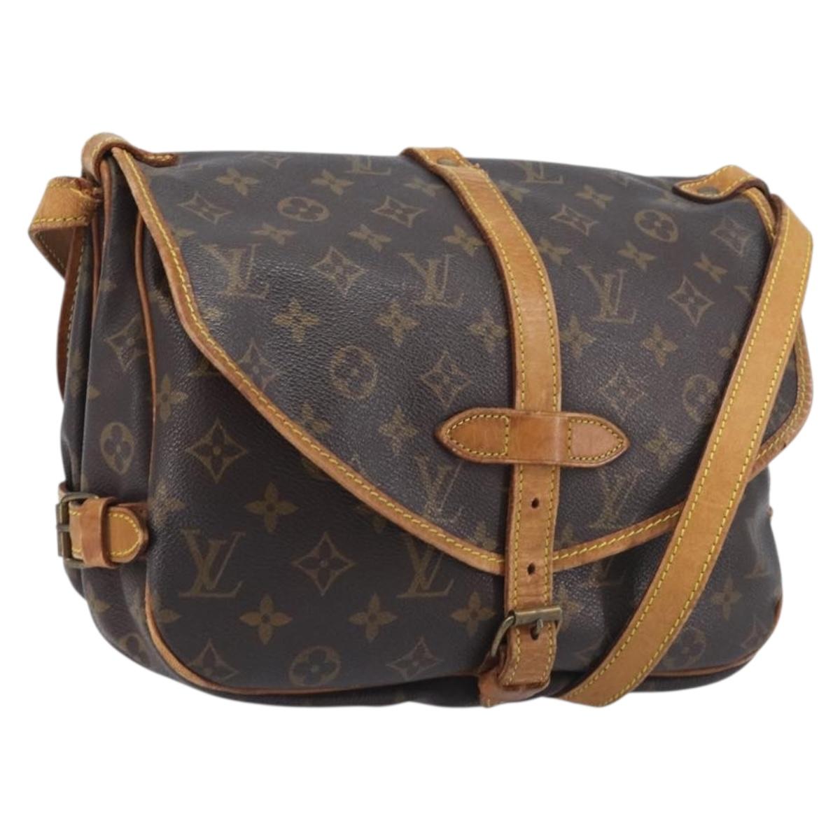 LOUIS VUITTON Monogram Saumur 30 Shoulder Bag M42256 LV Auth ka6514