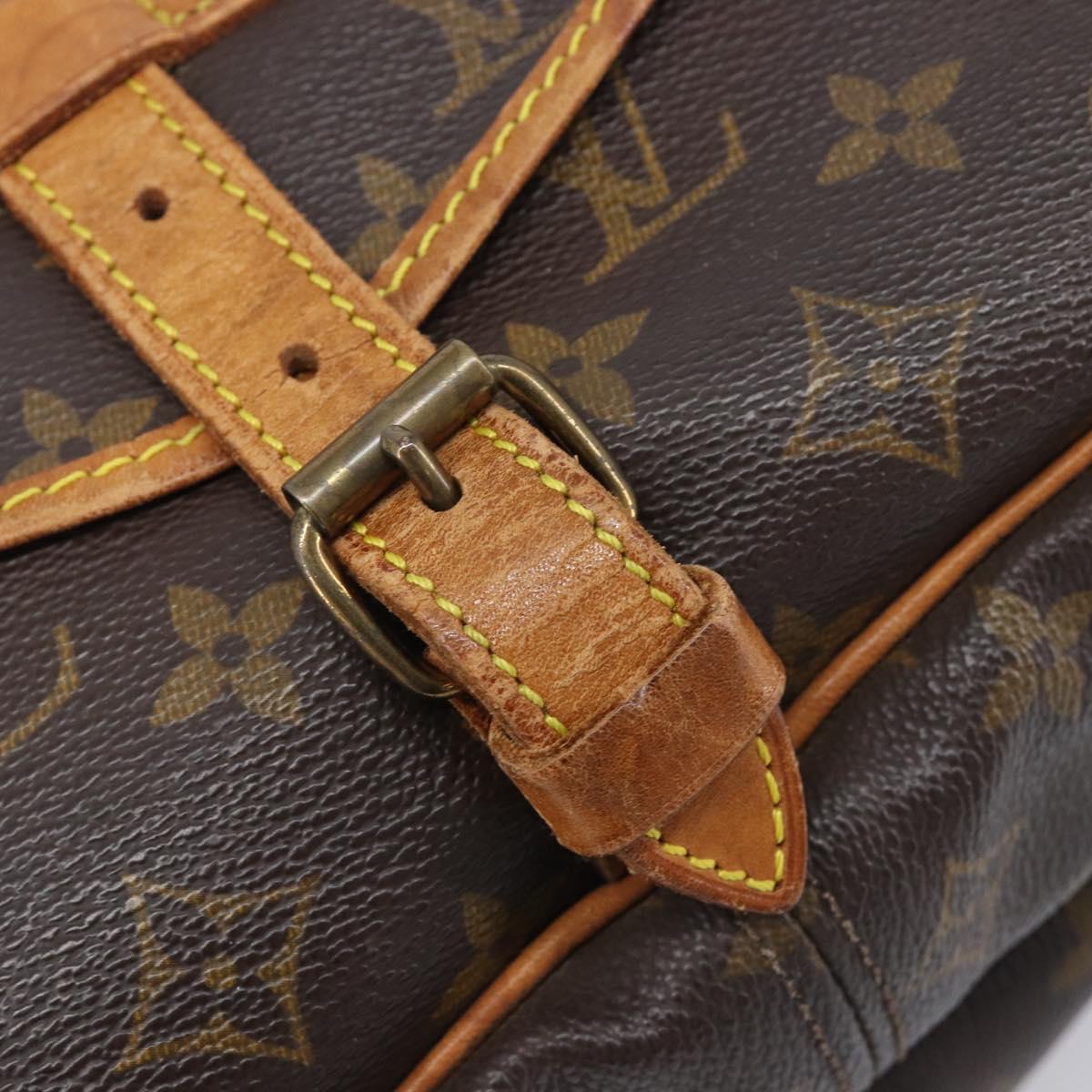 LOUIS VUITTON Monogram Saumur 30 Shoulder Bag M42256 LV Auth ka6514