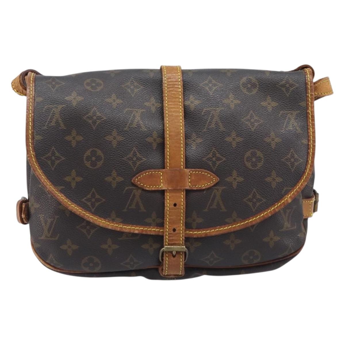 LOUIS VUITTON Monogram Saumur 30 Shoulder Bag M42256 LV Auth ka6514