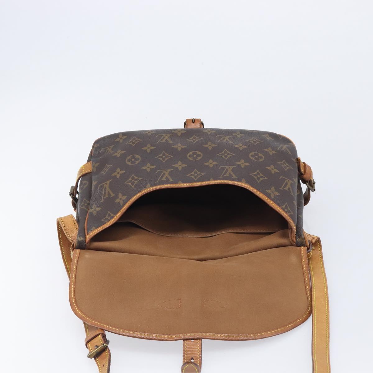 LOUIS VUITTON Monogram Saumur 30 Shoulder Bag M42256 LV Auth ka6514