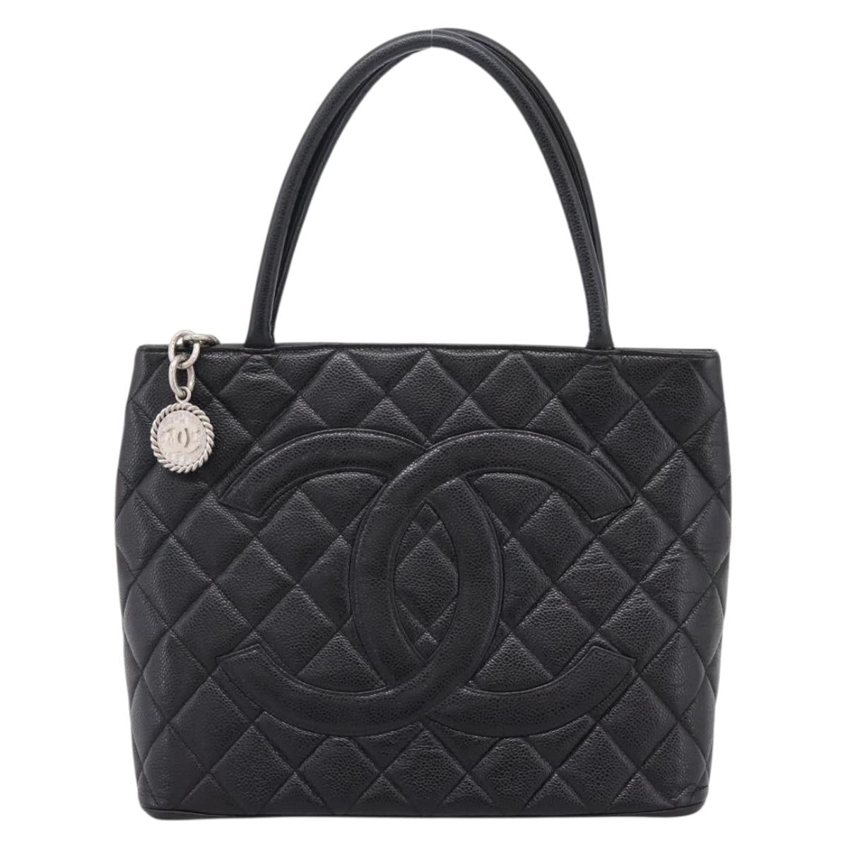 CHANEL Standard Tote Bag Caviar Skin Black Silver CC Auth ka6766V